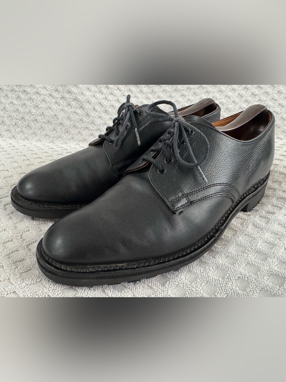 J.Crew Derby Shoes Mens 8 Black Leather Itshide Commando Lug Sole England Made